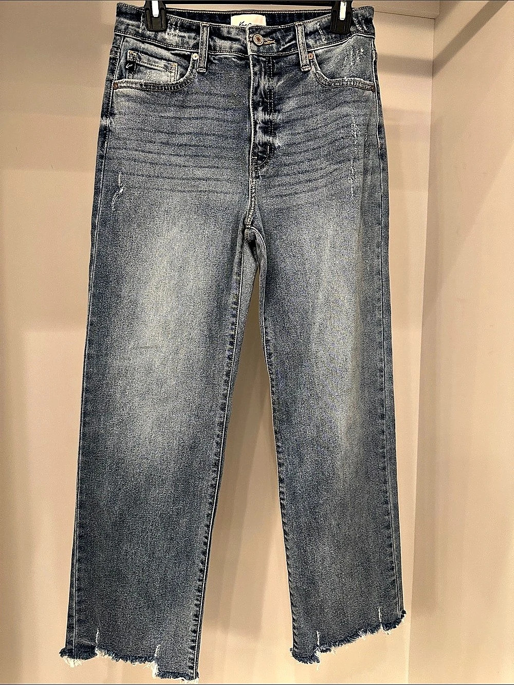 KanCan size 5/26 blue jeans. Like new